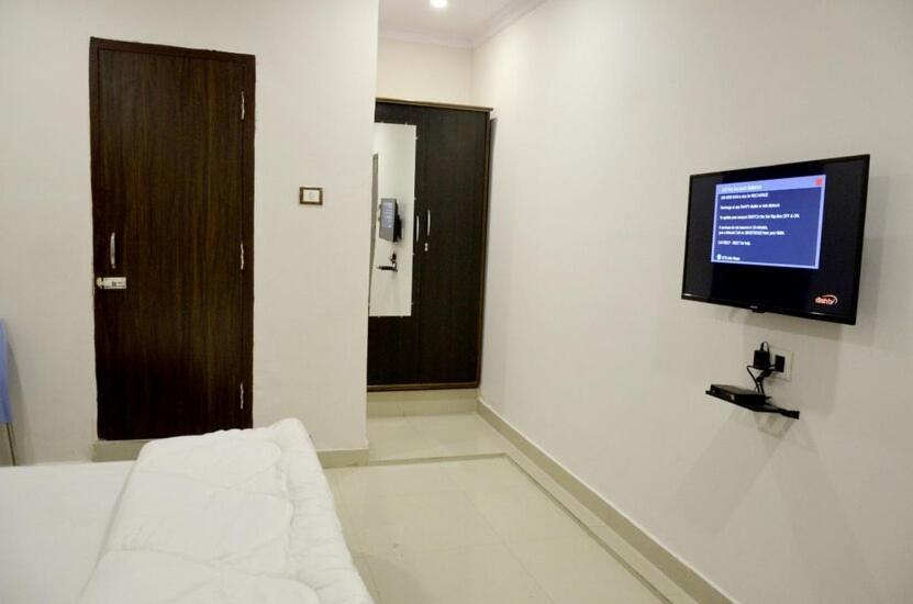 Hotel Atithi Niwas Prayagraj Extérieur photo