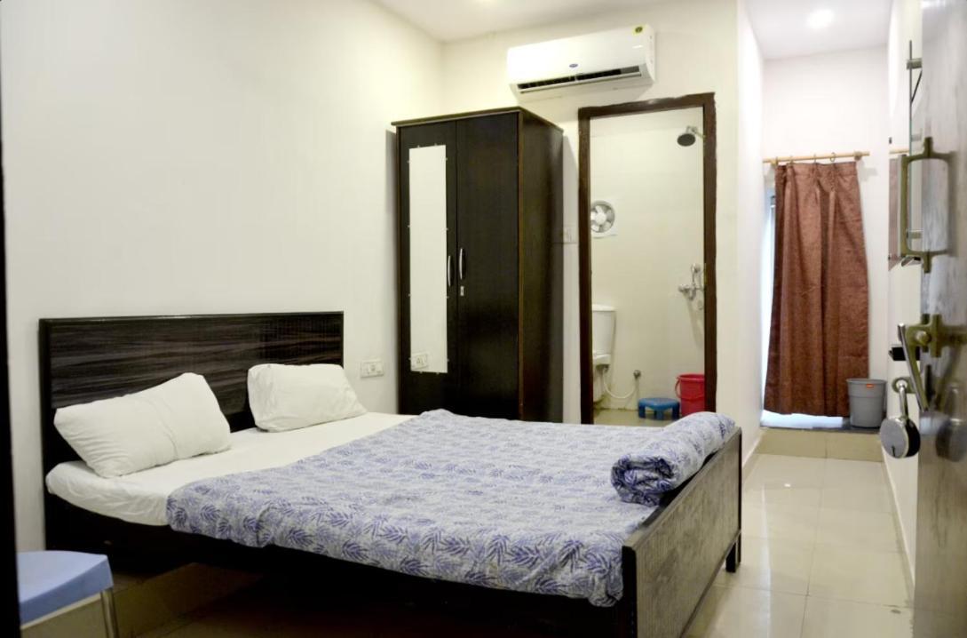 Hotel Atithi Niwas Prayagraj Extérieur photo