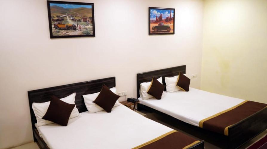 Hotel Atithi Niwas Prayagraj Extérieur photo